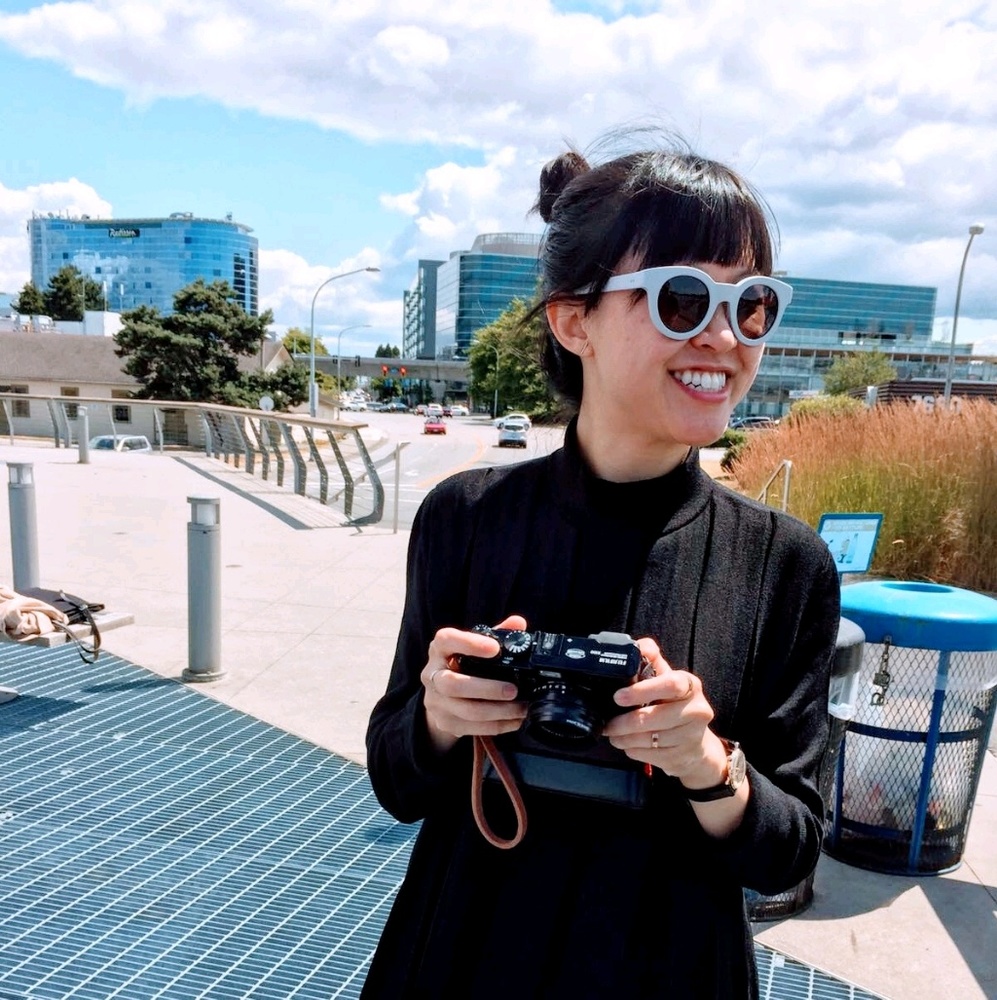 Meet your Posher, Flo